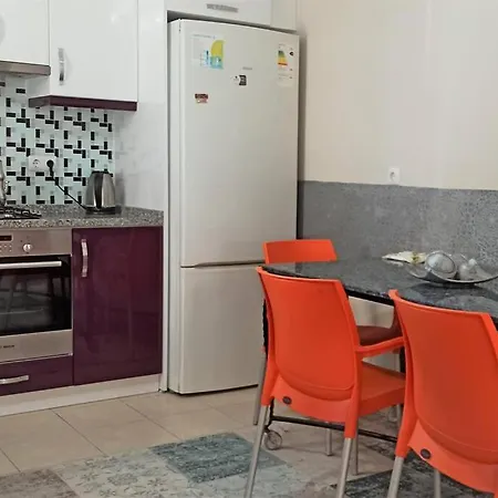 Central 2 Bedroom House With A Lovely Terrace And A Calming View In